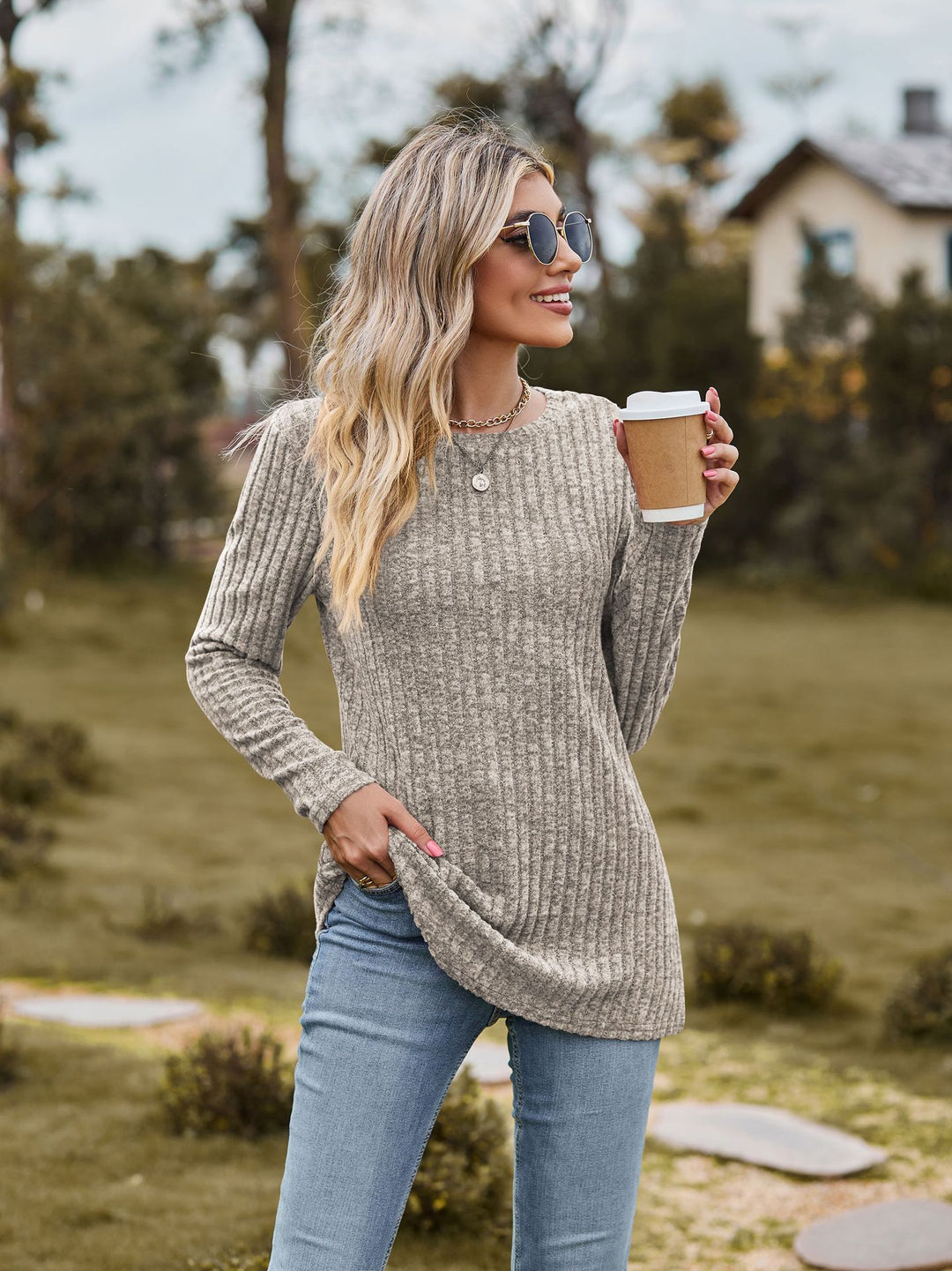Damen Feinstrickpullover mit geripptem Design und lässigem Schnitt EB