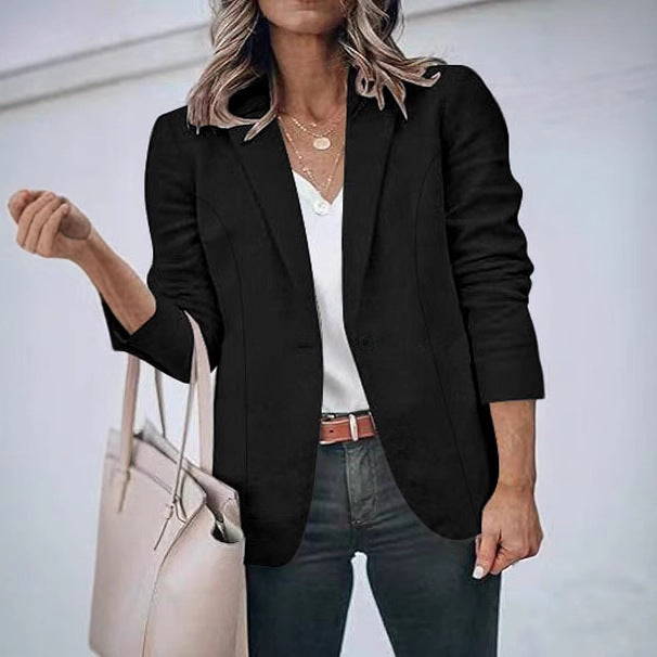 Damen Blazerjacke mit elegantem Schnitt und vielseitigen Stylingmöglichkeiten EB