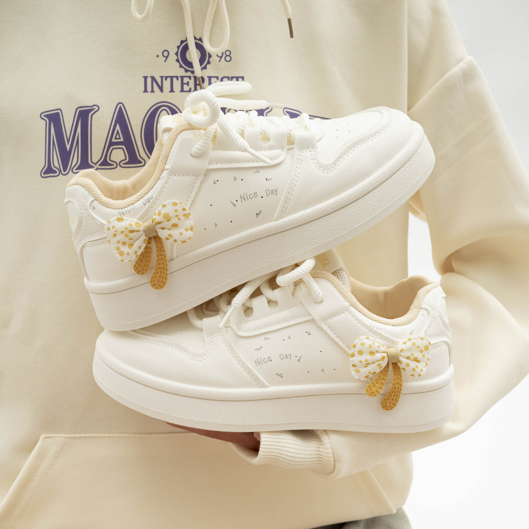 Damen Sneakers mit verspieltem Schleifenmotiv und schöner Applikation EB