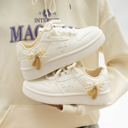 Damen Sneakers mit verspieltem Schleifenmotiv und schöner Applikation EB