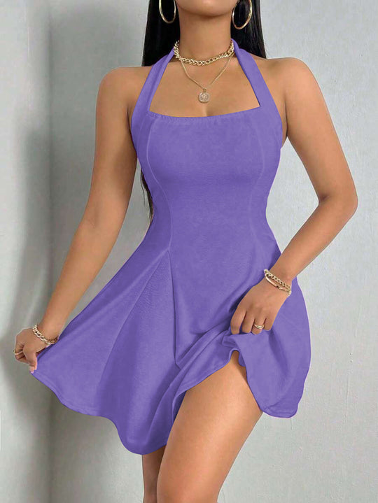 Damen Sommerliches Neckholder Kleid mit fließendem Saum EB
