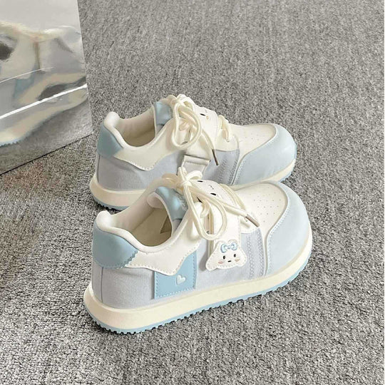 Damen Sportliche Sneakers mit verspielten Applikationen und atmungsaktiver Sohle EB