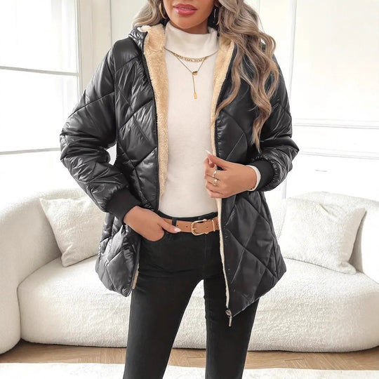 Damen Steppjacke mit Teddyfutter und Kapuze EB