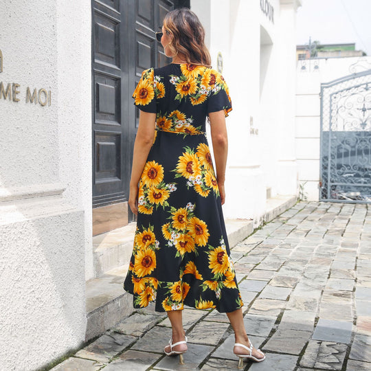 Damen Maxikleid mit elegantem V-Ausschnitt, einem schmeichelhaften Schnitt und leichten Rüschendetails EB