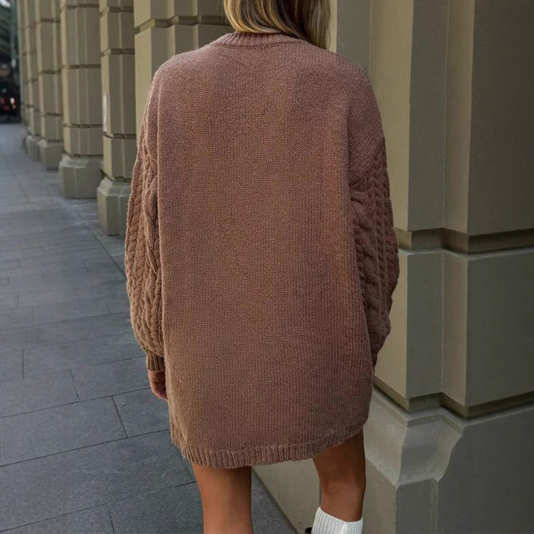 Damen Strickkleid mit Kabelmuster und lockerer Passform EB