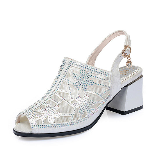 Damen Slingpumps mit modischer Blütenapplikation und funkelndem Schmuckdetail EB