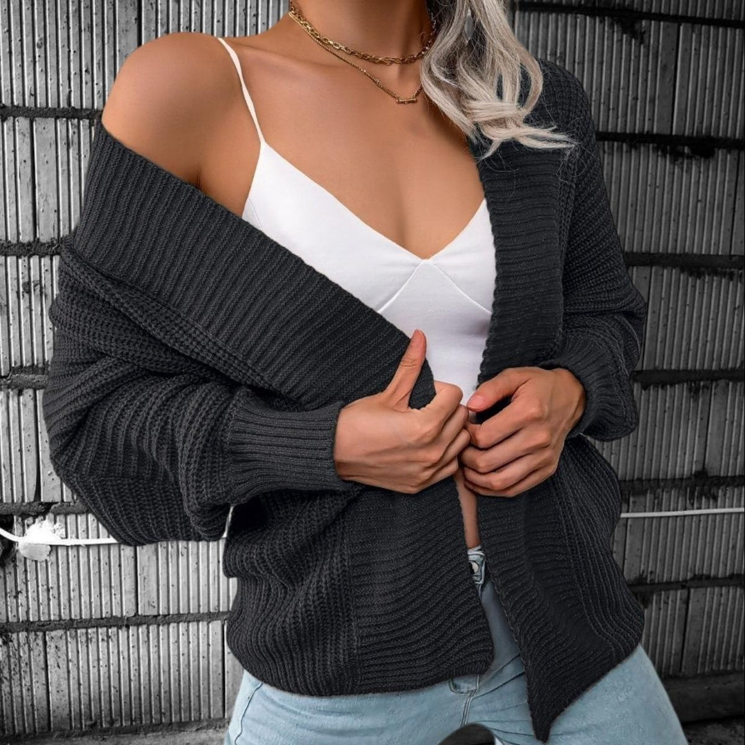 Damen Grobstrickjacke mit markantem Rippenmuster und lässigem Schnitt EB