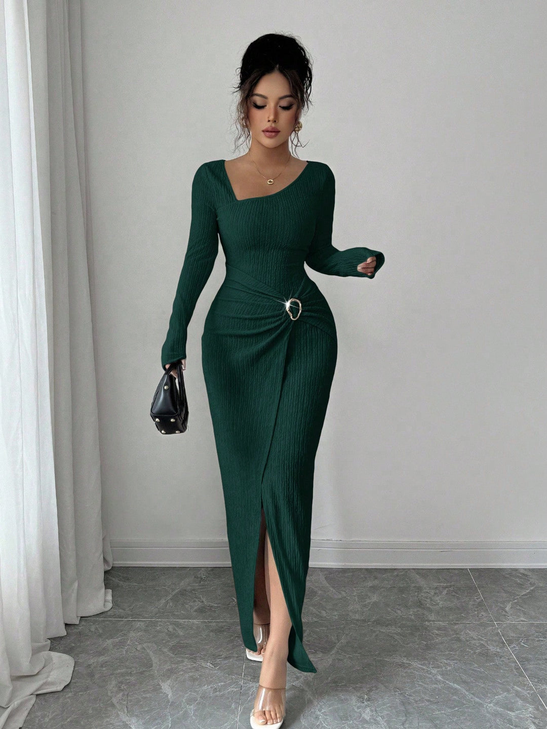 Damen nan figurbetontes Maxikleid aus geripptem Strick mit Wickeldetail und Schlitz EB