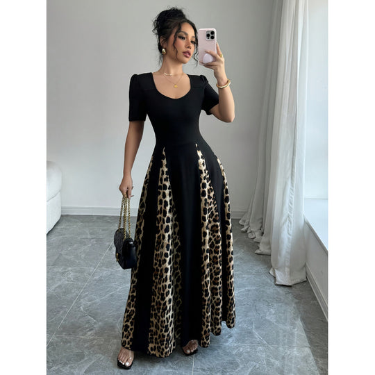 Damen Maxikleid mit elegantem Schnitt und modischem Tiermuster EB