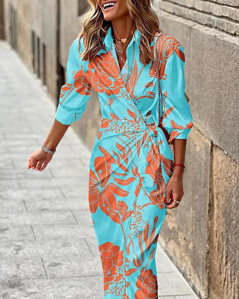 Damen Maxikleid mit asymmetrischem Schnitt und modernen Streifendetails EB