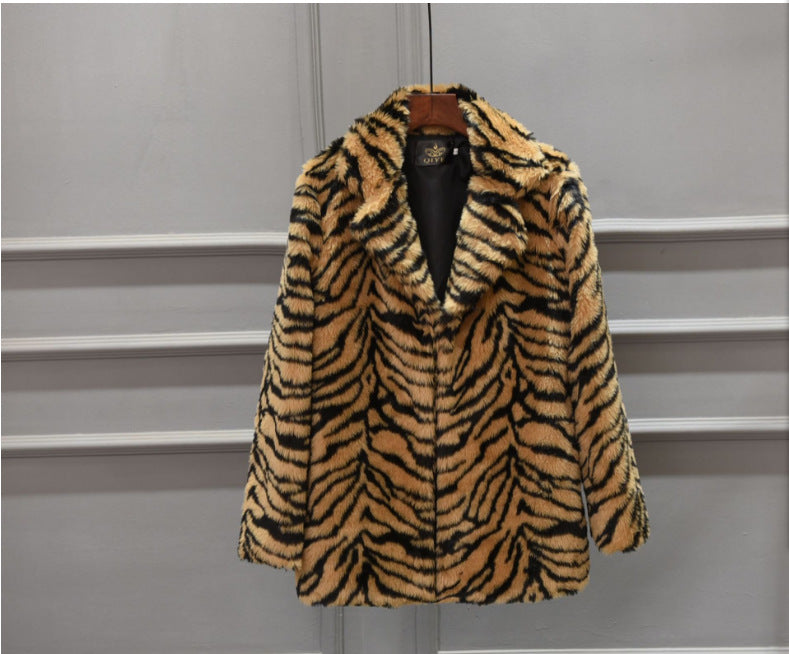 Damen Eleganter Kunstfellmantel im Tigerprint-Design EB