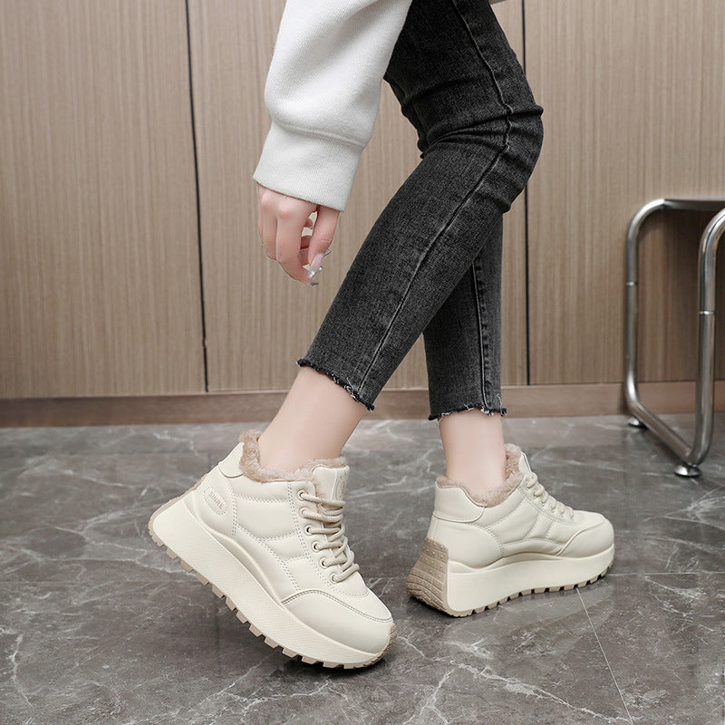 Damen hochgeschnittene Sneakers mit warmem Innenfutter und komfortablem Laufprofil EB
