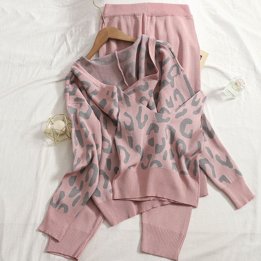 Damen gemütliches Strick-Loungewear-Set mit Leopardenmuster EB