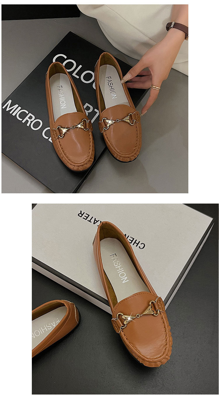 Damen Mokassin-Slipper mit modischen goldenen Akzenten EB
