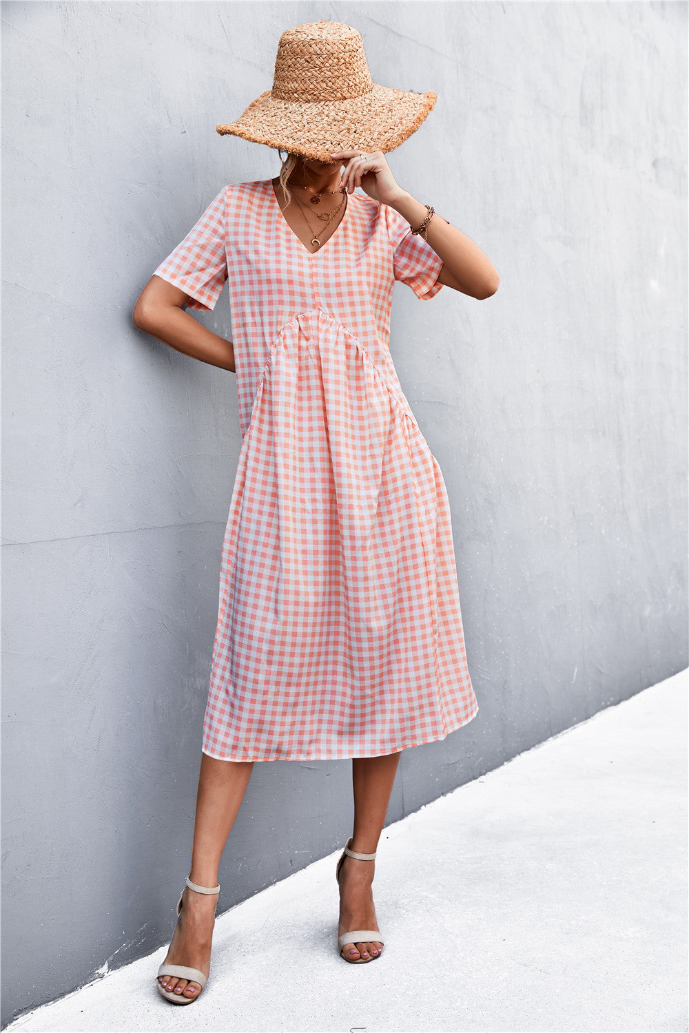 Damen V-Ausschnitt Midikleid mit kariertem Design und ausgestelltem Rock EB