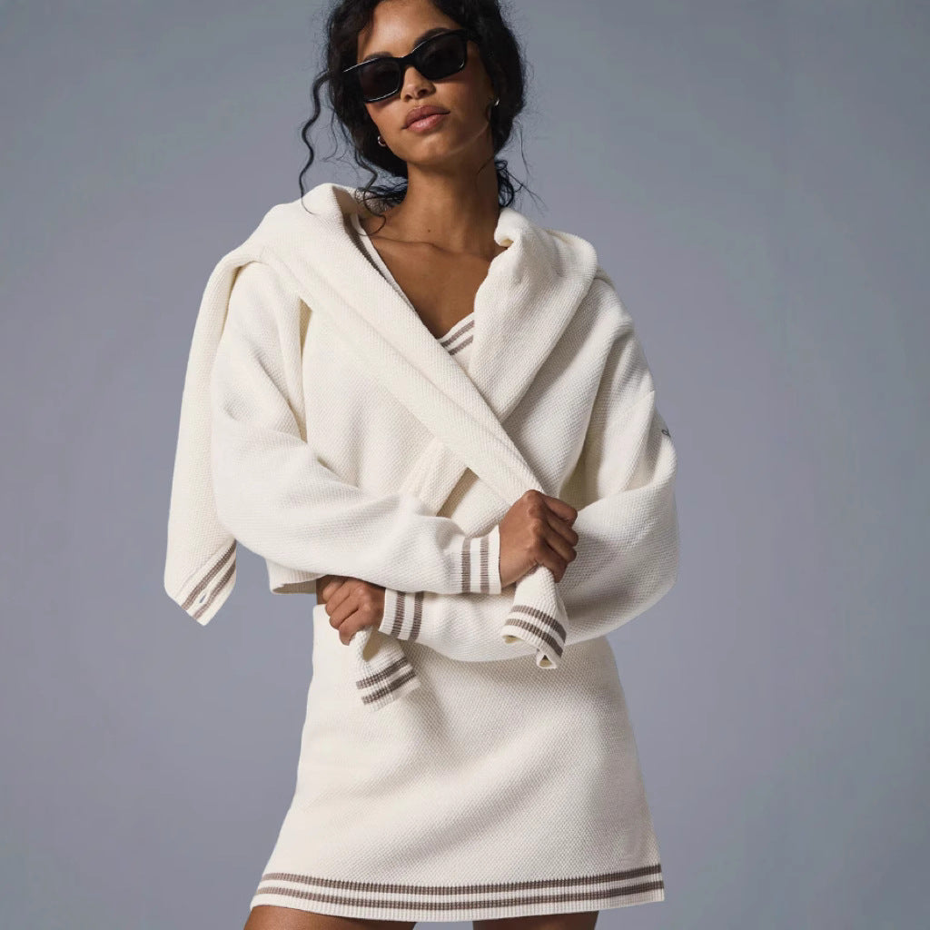 Damen Strickkleid im sportlichen Oversized-Design mit tiefem V-Ausschnitt und Farbblockdetails EB