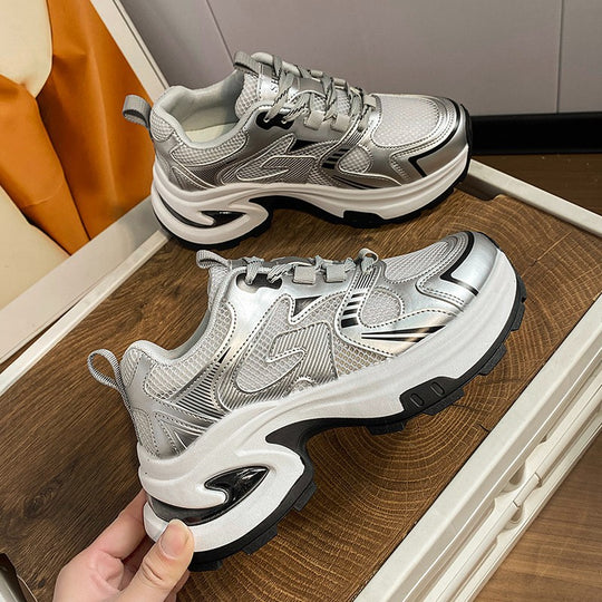 Damen Sportliche Chunky Sneakers mit dämpfender Sohle und reflektierenden Akzenten EB