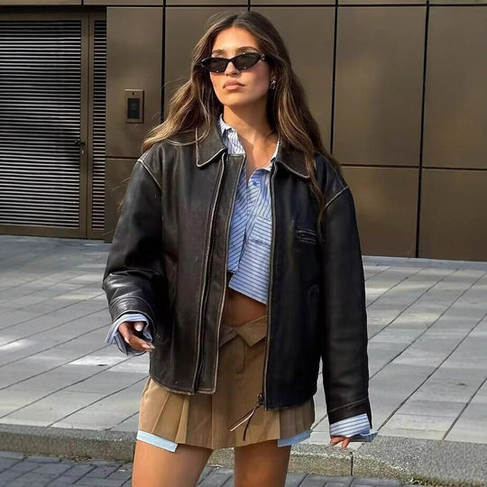 Damen cropped Hemdjacke mit strukturierten Taschen und trendigem Schnitt EB