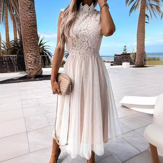 Damen Spitzenkleid mit hohem Kragen und schwungvollem Rock EB