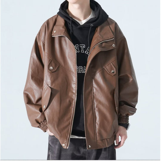 Damen modische Kunstlederjacke mit praktischen Taschen und hohem Kragen EB