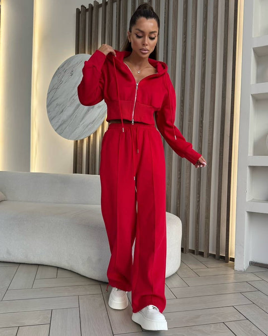 Damen sportliches Set aus cropped Kapuzenjacke und bequemen, lockeren Sporthosen EB