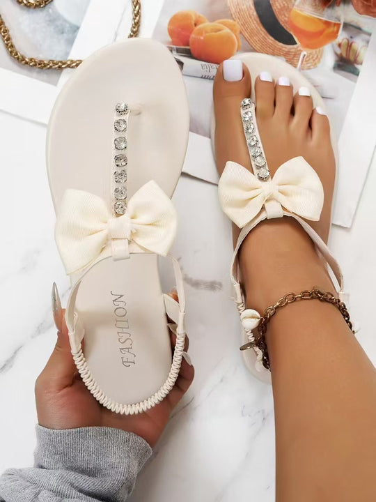 Damen Glamouröse Flip-Flops mit funkelnden Riemen und verspieltem Schleifen-Design EB
