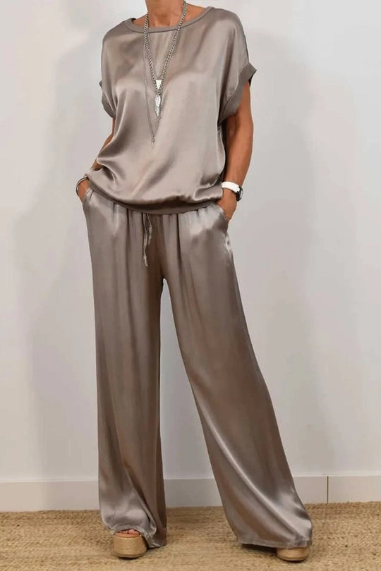 Damen Elegantes Satin Lounge-Set mit weitem Schnitt und lässigem Oberteil EB