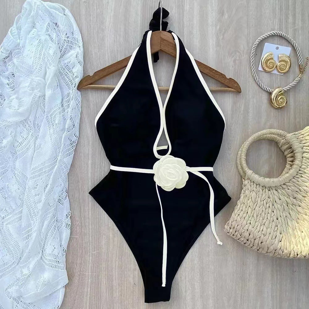 Damen Eleganter Badeanzug mit Hochgeschlossenem Ausschnitt und Blütenakzent EB
