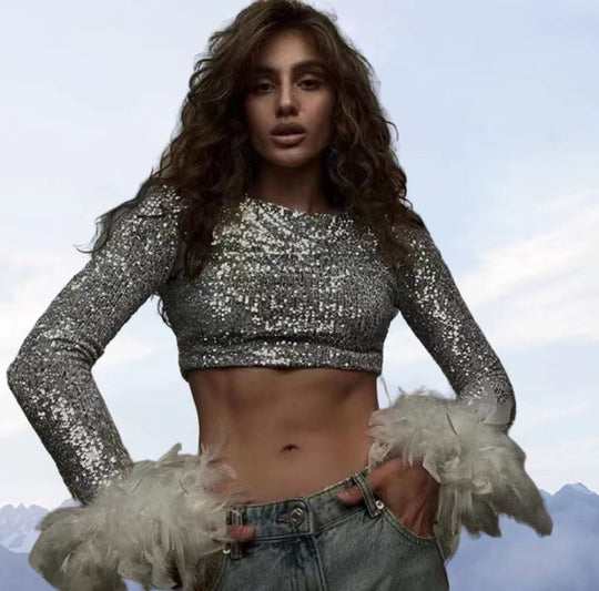 Damen Cropped Oberteil mit funkelndem Paillettenbesatz und fluffigen Ärmelbündchen EB
