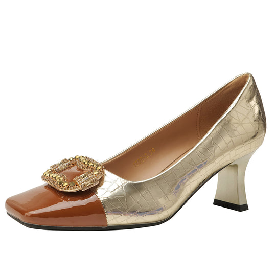 Damen elegante Pumps mit quadratischer Zehenpartie und glanzvollem Schmuckelement EB