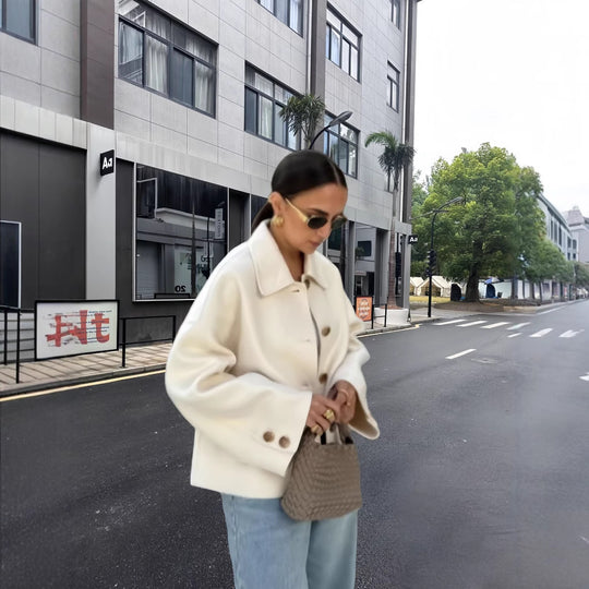 Damen modische Kurzjacke mit eleganten Knopfdetails EB