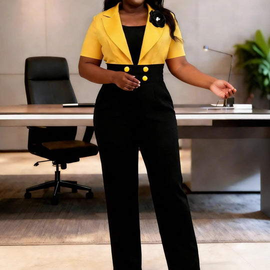 Damen eleganter Jumpsuit mit tailliertem Design und auffälligen Details EB