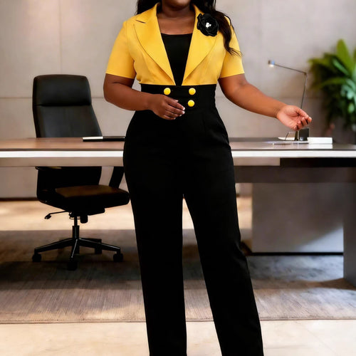 Damen eleganter Jumpsuit mit tailliertem Design und auffälligen Details EB