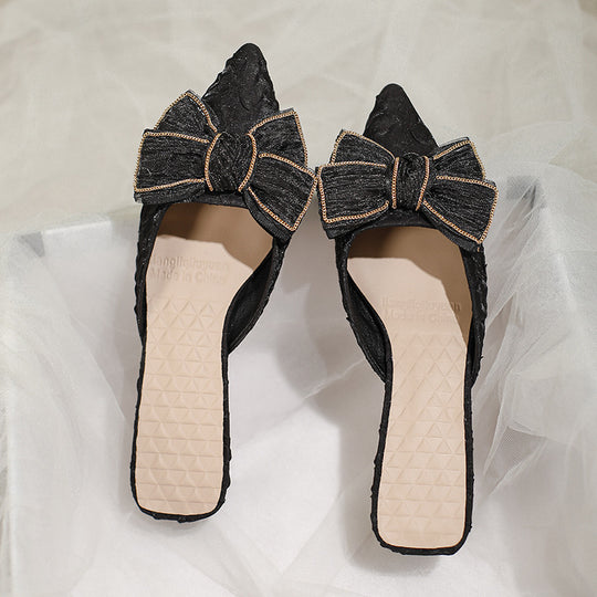 Damen elegante Mules mit besonderem Schmuckdetail EB