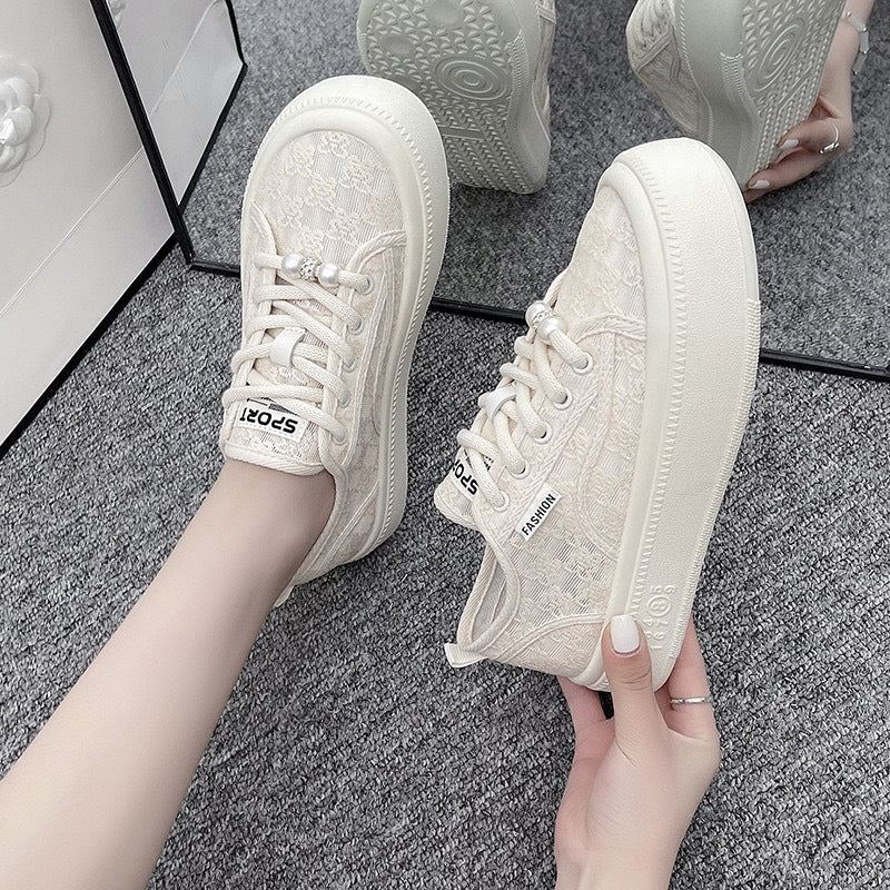 Damen modische Sneaker mit trendiger Perlenschnürung und robuster Gummisohle EB