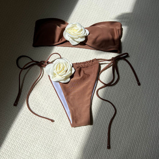 Damen Bandeau-Bikini mit dekorativer Blumenapplikation EB