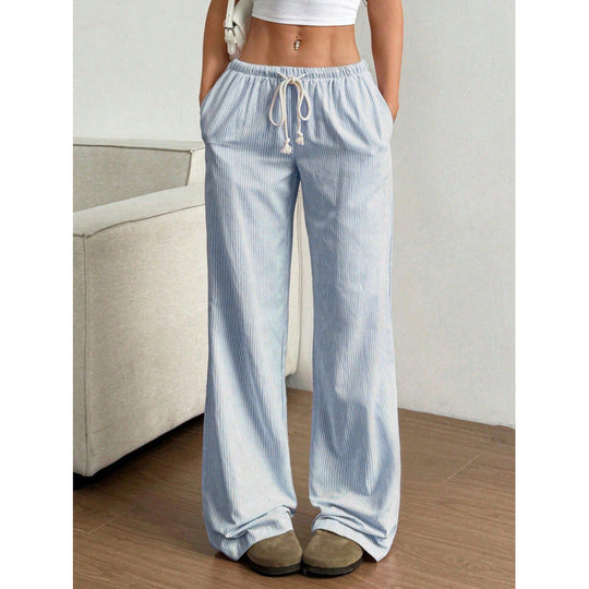 Damen Weit geschnittene Cordhose mit praktischen Eingrifftaschen EB