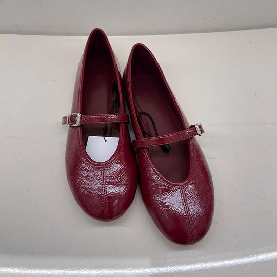 Damen Ballerinas mit elegantem Riemchenverschluss und glänzendem Obermaterial EB