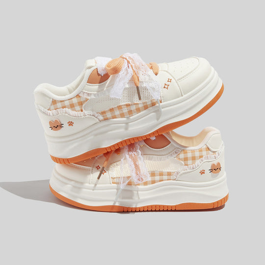 Damen Sportliche Sneakers mit verspielten Rüschen und trendigem Schnürsystem EB
