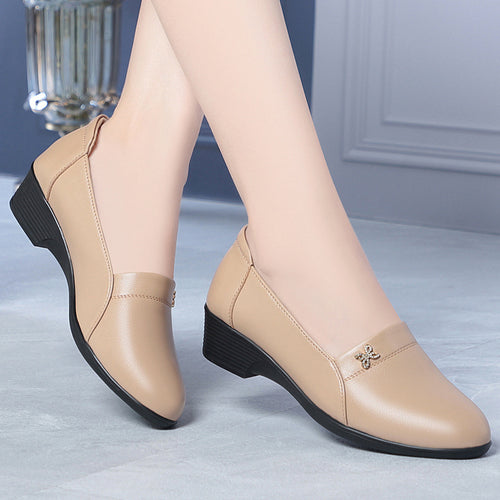 Damen elegante Slipper mit modischem Schmuckdetail und bequemer Sohle EB
