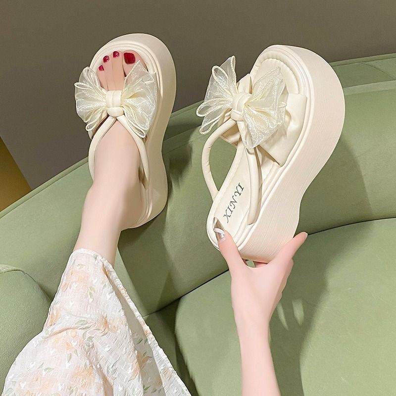 Damen Plateau‑Pantolette mit hoher Wedgesohle und organza‑Blütenapplikation EB