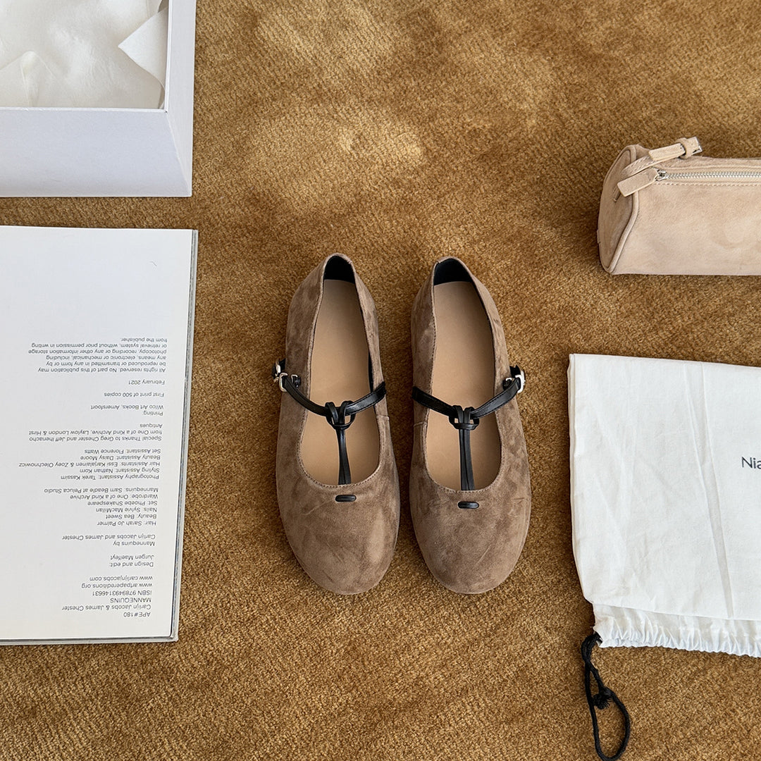 Damen elegante Ballerinas mit modischem Riemchen und feinem Veloursleder EB