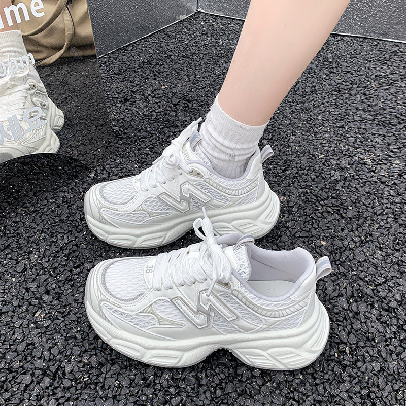 Damen Sportliche Sneakers mit atmungsaktiver Netzstruktur und dämpfender Sohle EB