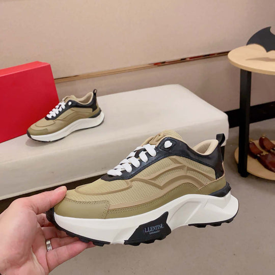 Damen Sportliche Sneakers mit gepolsterter Laufsohle und atmungsaktivem Obermaterial von EB