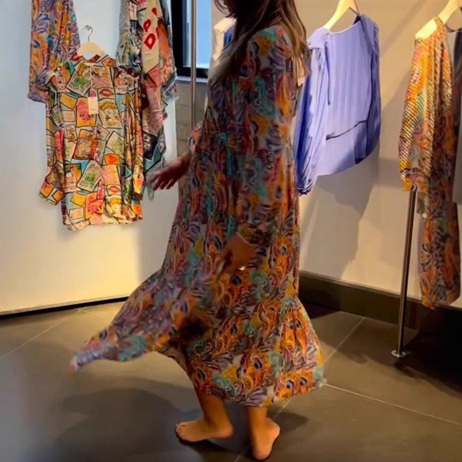 Damen Maxikleid mit farbenfrohem Paisleymuster und eleganter Raffung Heidi-Mode