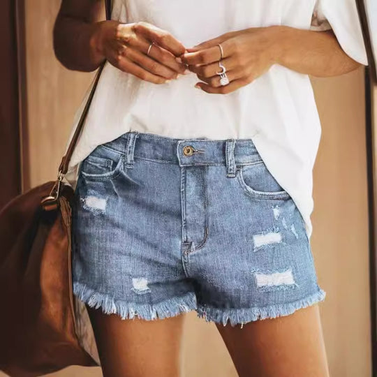 Damen Jeans-Shorts mit fransigen Säumen und distressed Details EB