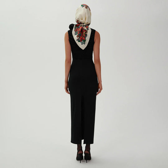 Damen figurbetontes Abendkleid mit asymmetrischem Kragen und floraler Applikation EB