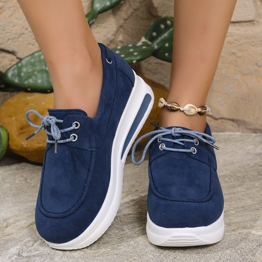 Damen Bequeme Slip-On Sneaker im eleganten Mokassinstil EB