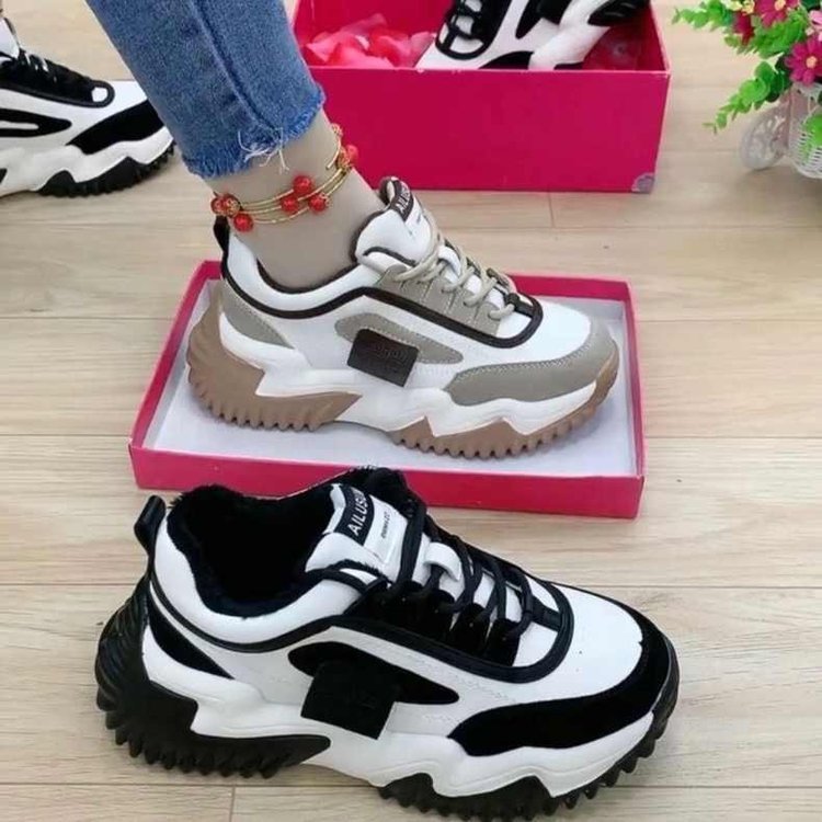 Damen Modische Chunky Sneakers mit einzigartigem Sohlendesign EB