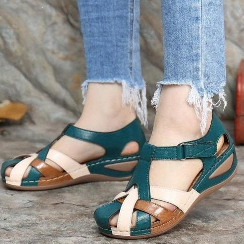 Damen Geschlossene Riemen-Sandalen mit gepolstertem Komfortfußbett und Klettverschluss EB